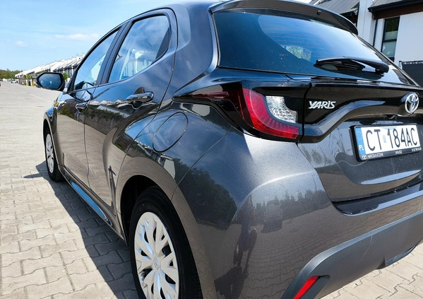 Toyota Yaris cena 59999 przebieg: 93164, rok produkcji 2022 z Jedwabne małe 301
